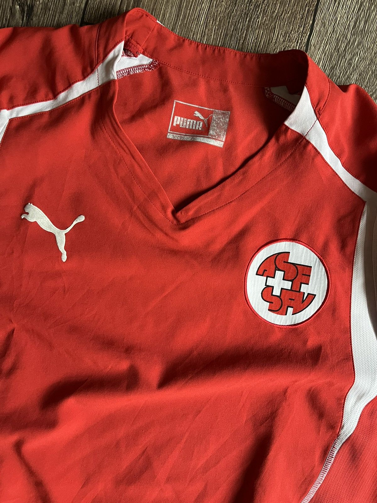 Puma × Vintage Vintage PUMA Switzerland Home Football Jersey 2004-2006 FIFA Size US L / EU 52-54 / 3 - 4 Thumbnail