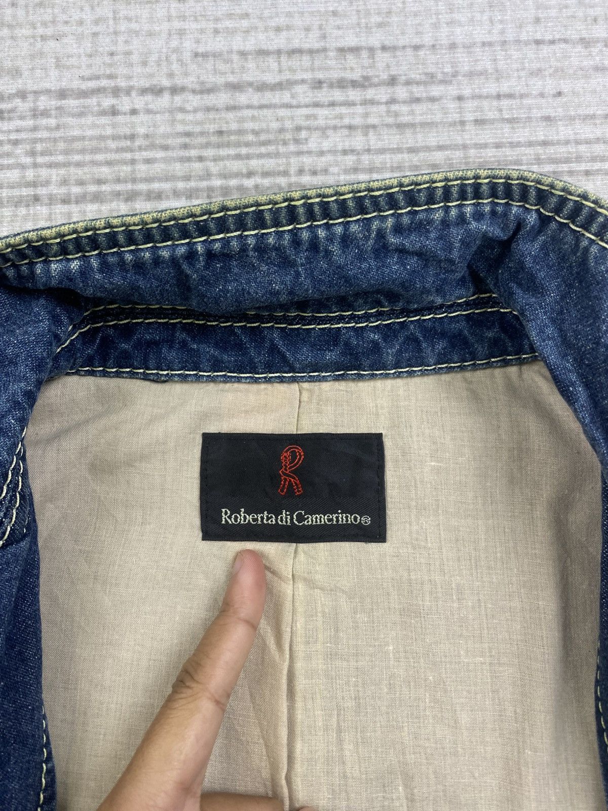 Roberta di Camerino Vtg 80s Roberta Di Camerino Denim Multipocket Jacket Size US M / EU 48-50 / 2 - 10 Thumbnail