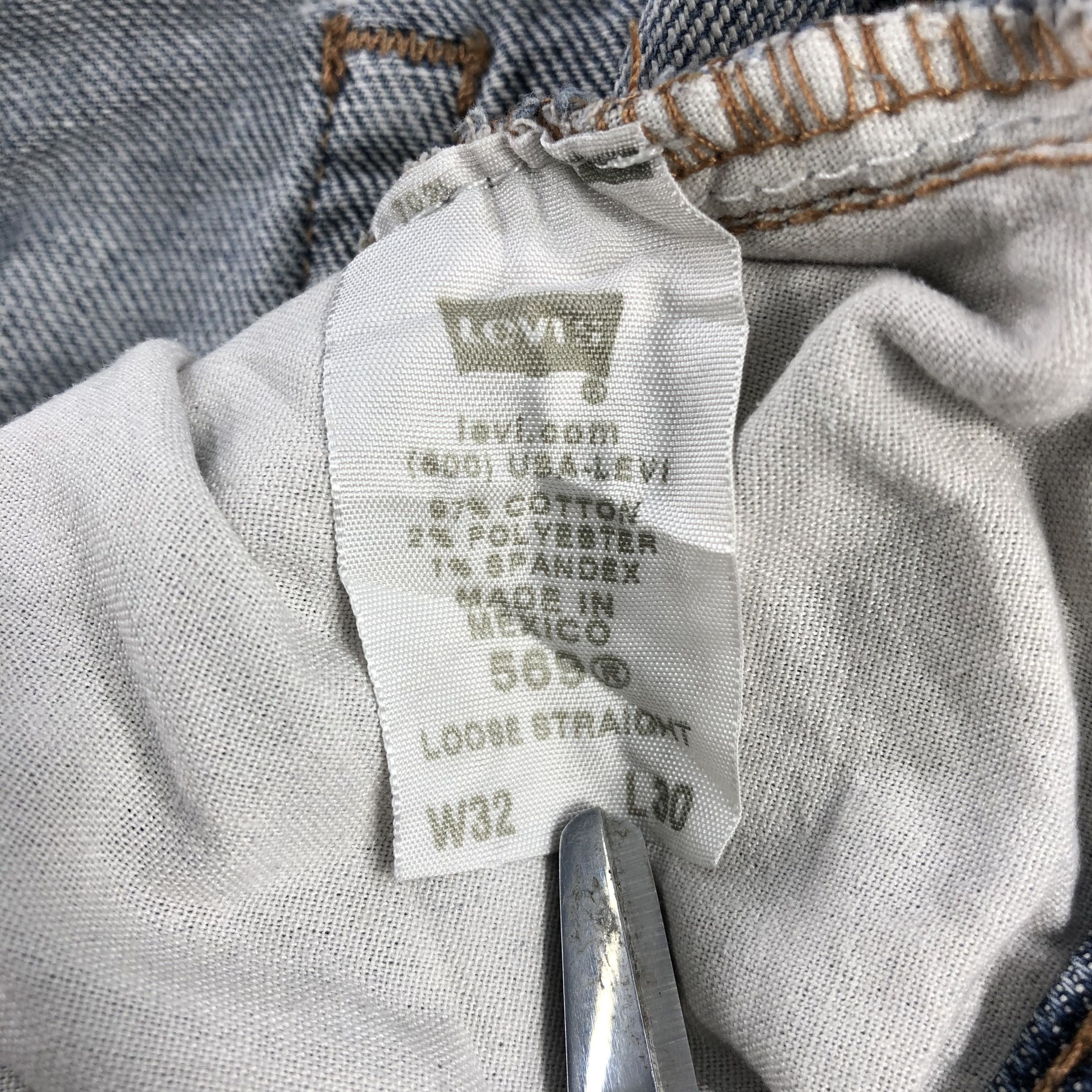 Levi's Vintage Light Wash Levis 569 Jeans-J2303 Size US 33 - 12 Thumbnail