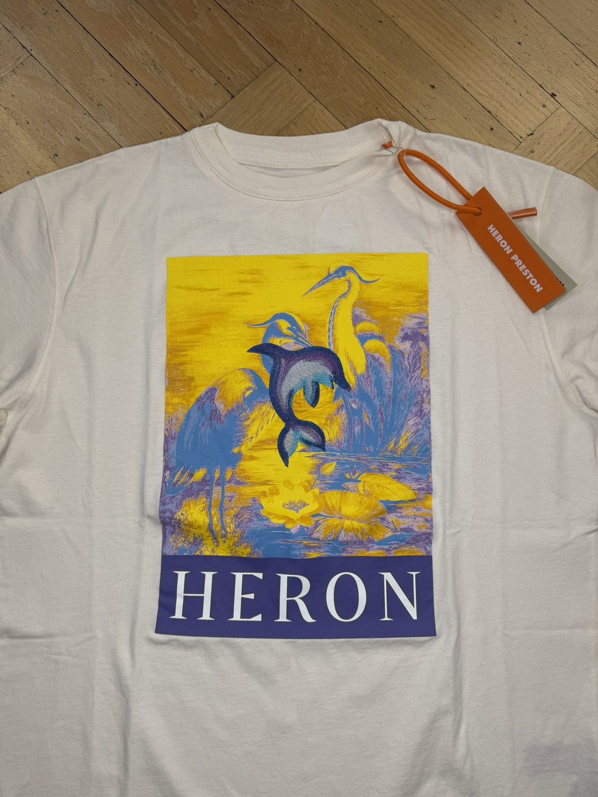 Heron Preston HERON PRESTON “DOLPHIN” GRAPHIC WHITE TEE Size US S / EU 44-46 / 1 - 2 Thumbnail