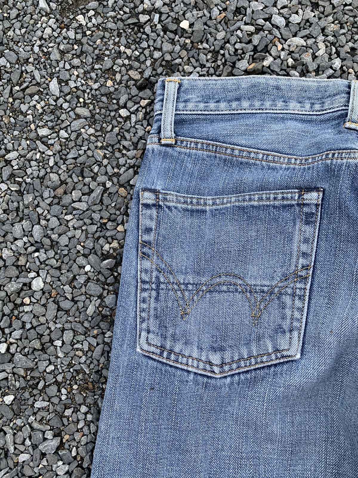 Edwin VINTAGE EDWIN 505ZX SELVEDGE FADED JAPANESE DISTRESSED DENIM Size US 30 / EU 46 - 14 Thumbnail