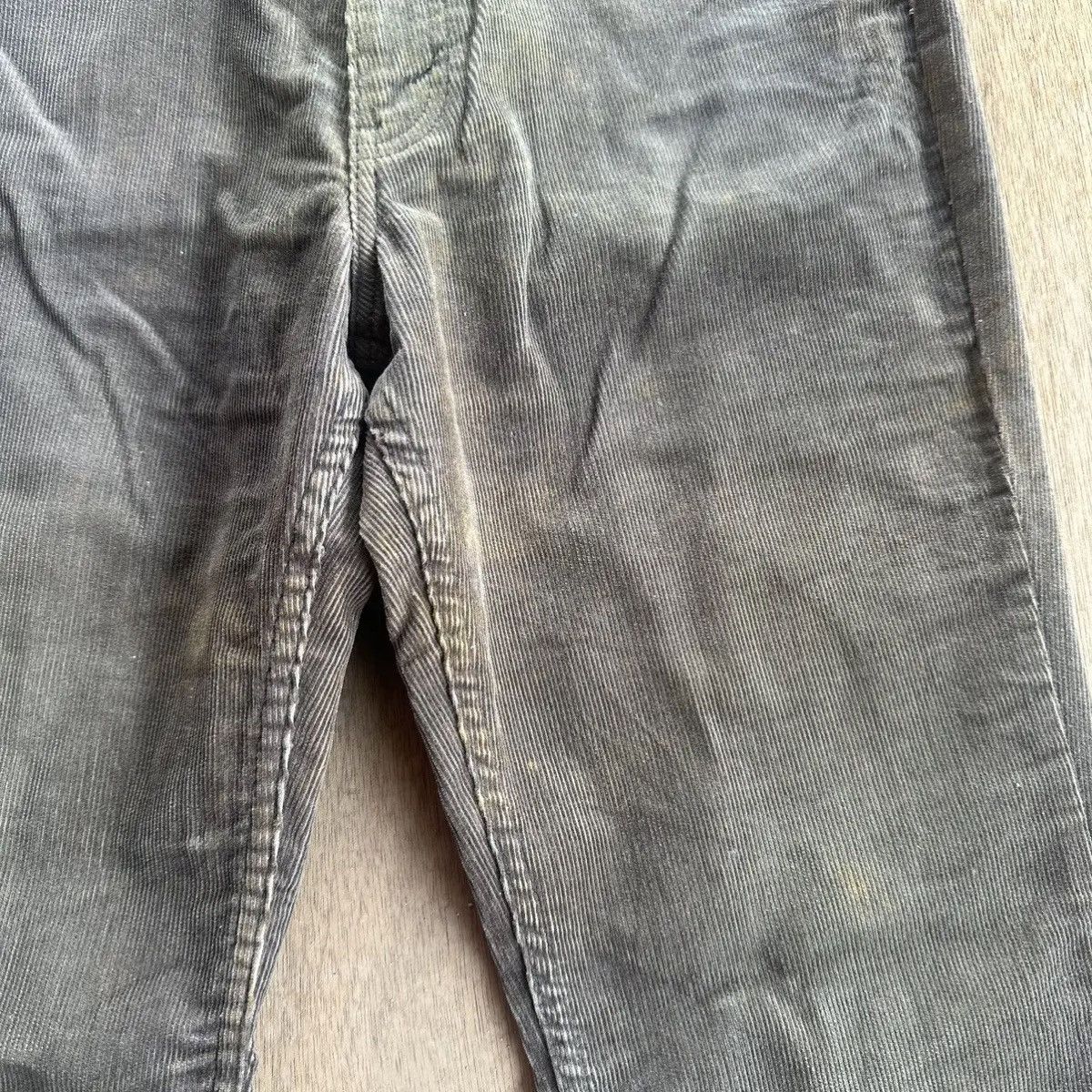 Levi's 90’s Vintage Levi’s 517 FLARE/BOOTCUT Corduroy Madein Japan Size US 31 - 8 Thumbnail