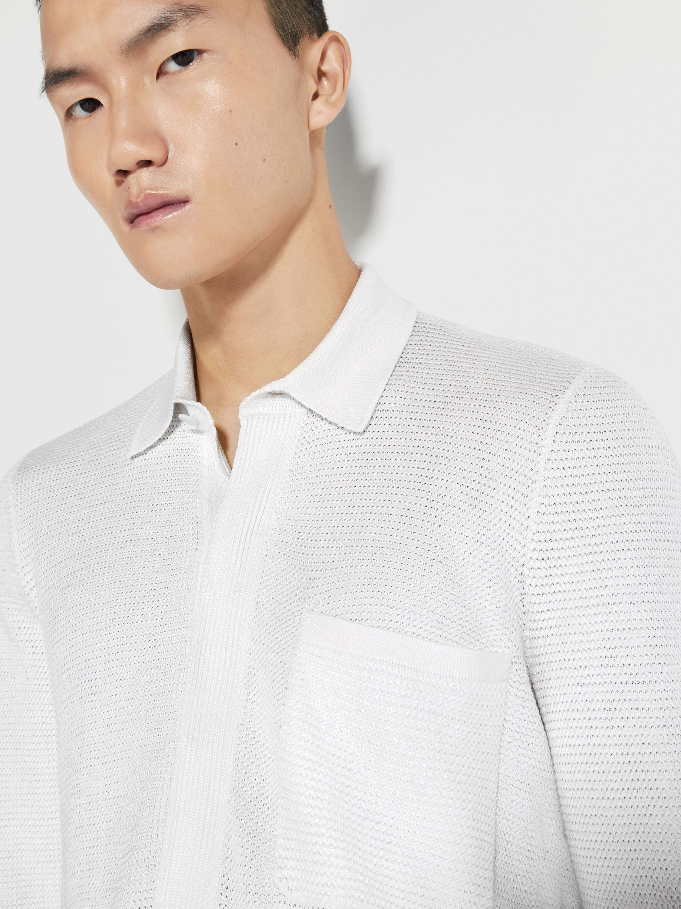 Ermenegildo Zegna o1s1rm0225 RUDD6 Polo Shirt in White Size US M / EU 48-50 / 2 - 2 Thumbnail