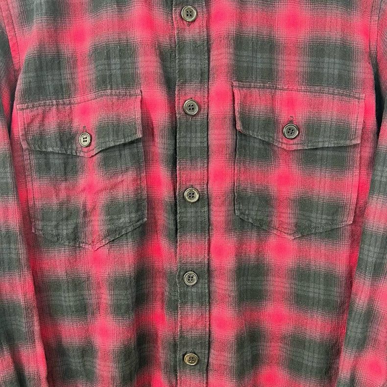 Yves Saint Laurent saint LaurentRed and black plaid long-sleeved shirt 2503-Ne Size US M / EU 48-50 / 2 - 4 Thumbnail