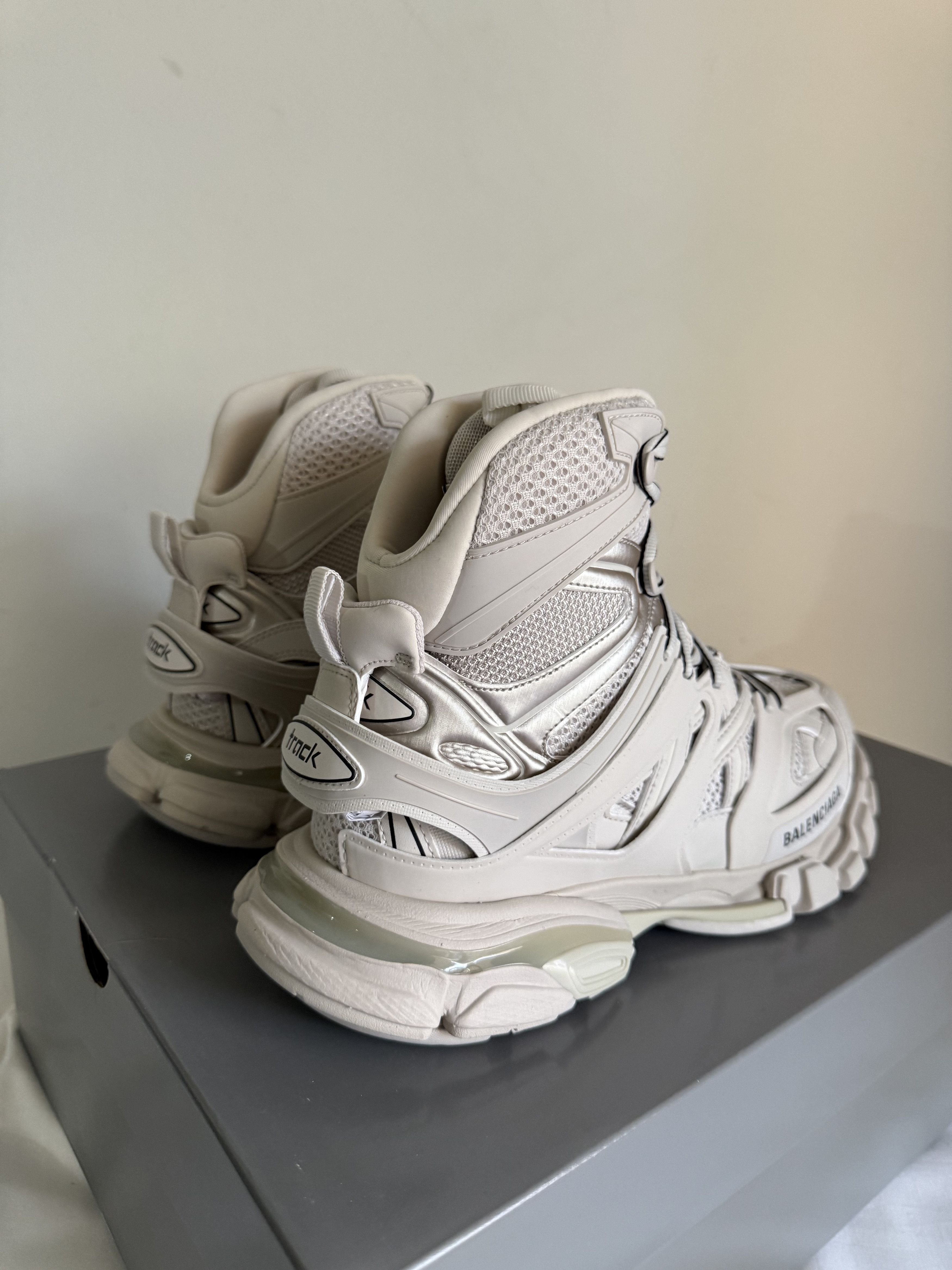 Balenciaga Track Hike Sneaker Faded Beige Size US 9 / EU 42 - 5 Thumbnail
