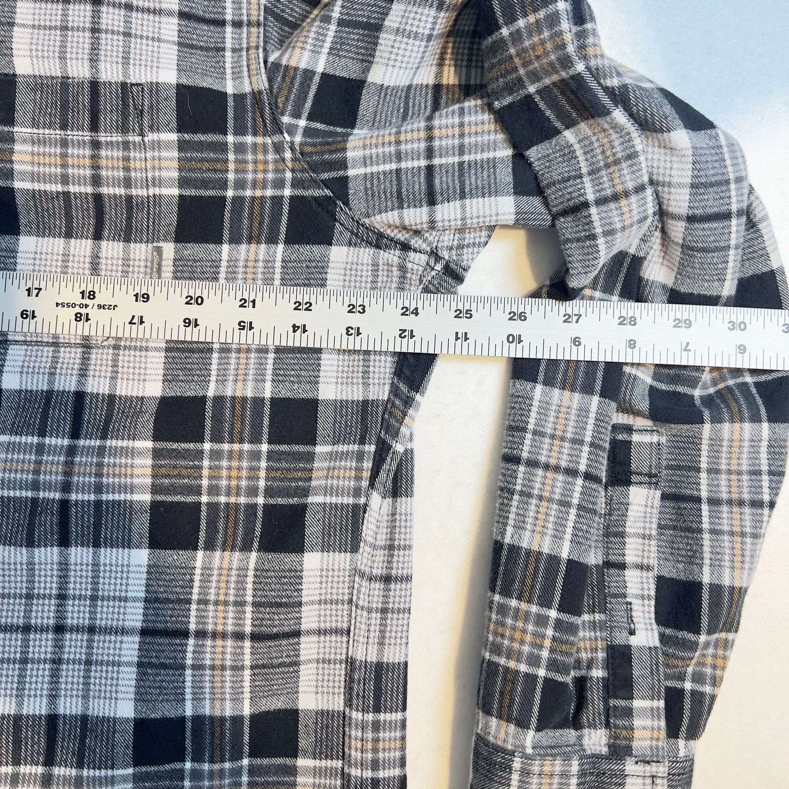 Eddie Bauer Eddie Bauer Button Shirt Men XL Classic Fit Flannel Size US XL / EU 56 / 4 - 6 Thumbnail