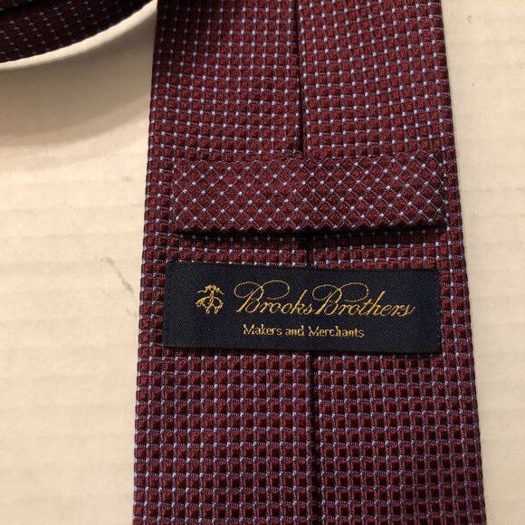 Brooks Brothers BROOKS BROTHERS MEN'S NEW BURGUNDY SILK TIE 3 1/4" X 59" Size ONE SIZE - 3 Thumbnail