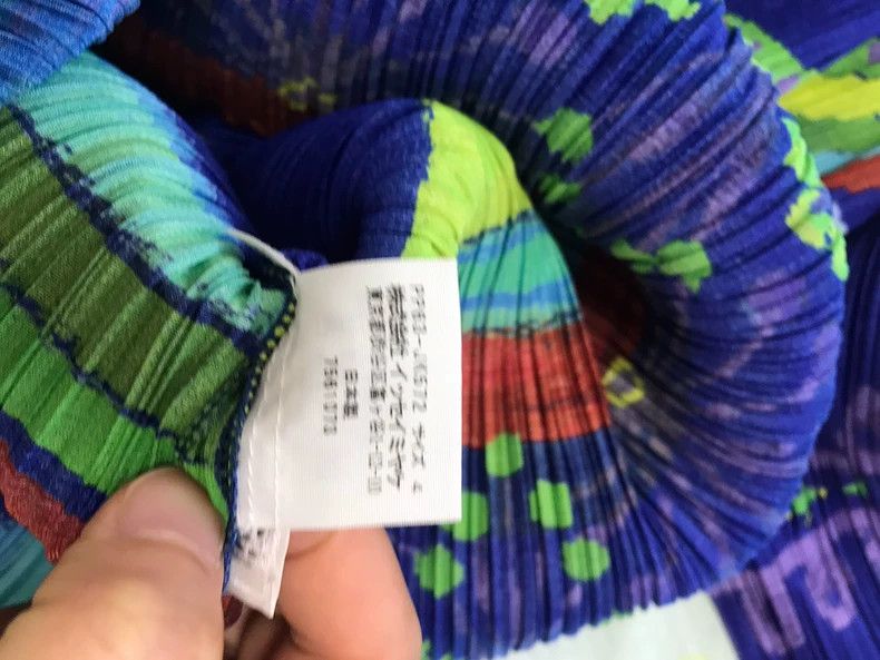 Issey Miyake Issey Miyake size:4 Blue pleated painted top Size M / US 6-8 / IT 42-44 - 5 Thumbnail