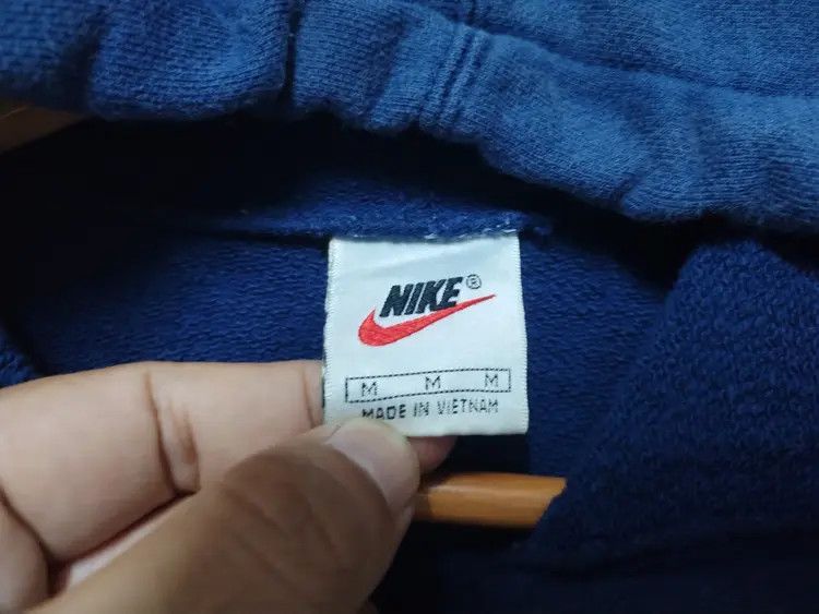 Nike Vintage Nike Distressed Faded Hoodie Size US M / EU 48-50 / 2 - 5 Thumbnail