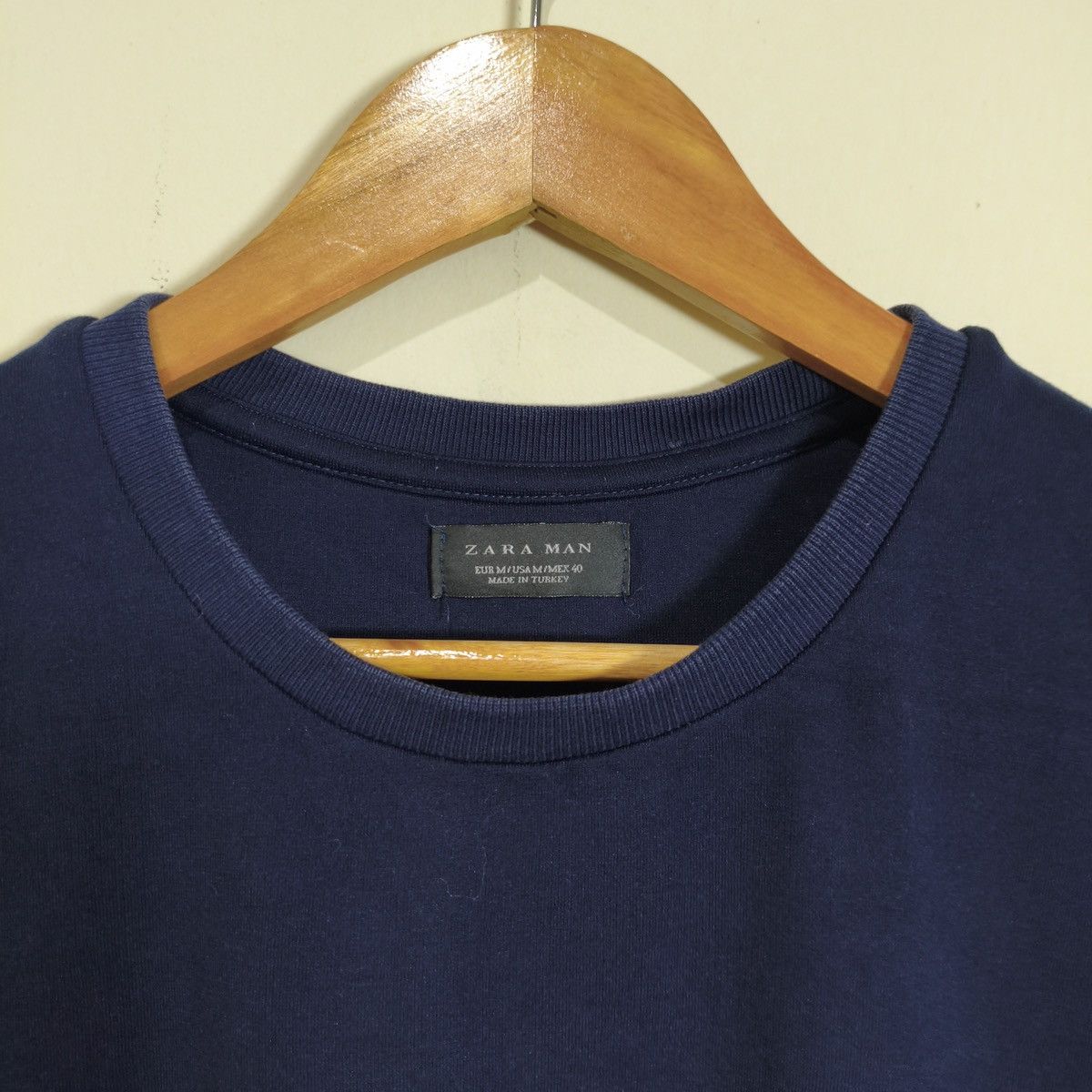 Zara Zara man Navy Blue Plain T-shirt Size US M / EU 48-50 / 2 - 3 Thumbnail