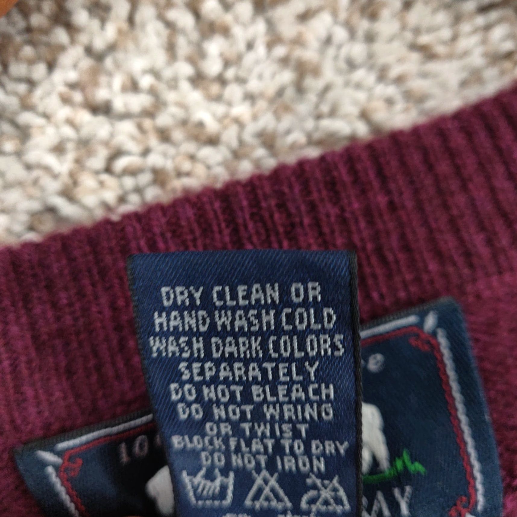 Vintage Woods & Gray Sweater Mens 2XL V Neck 100% Cashmere Pullover Red/Maroon Solid Knit All Seasons Casual Fashion" Size US XXL / EU 58 / 5 - 6 Thumbnail
