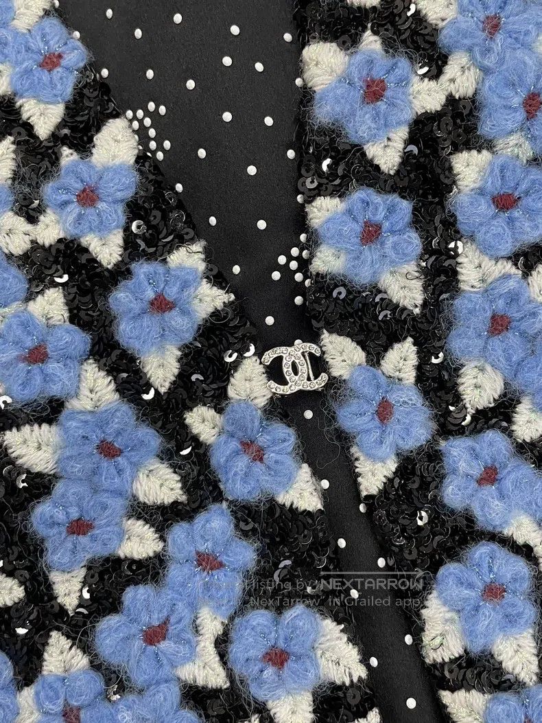 Chanel Chanel 24B blue small flower vest jacket Size XS / US 0-2 / IT 36-38 - 3 Thumbnail