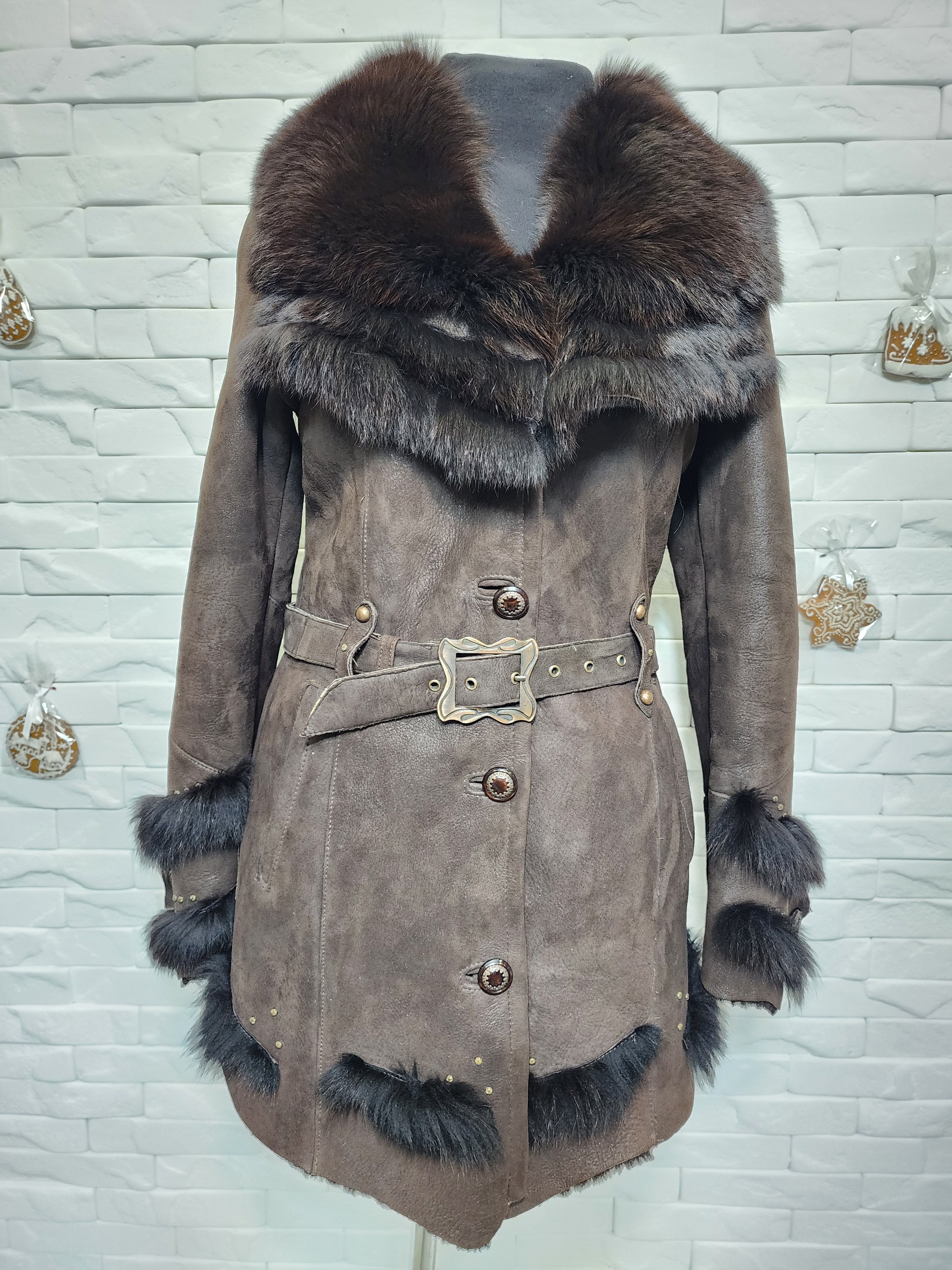 Furla Women's Brown Sheepskin Coat: Genuine Fur Collar Size M / US 6-8 / IT 42-44 - 1 Thumbnail