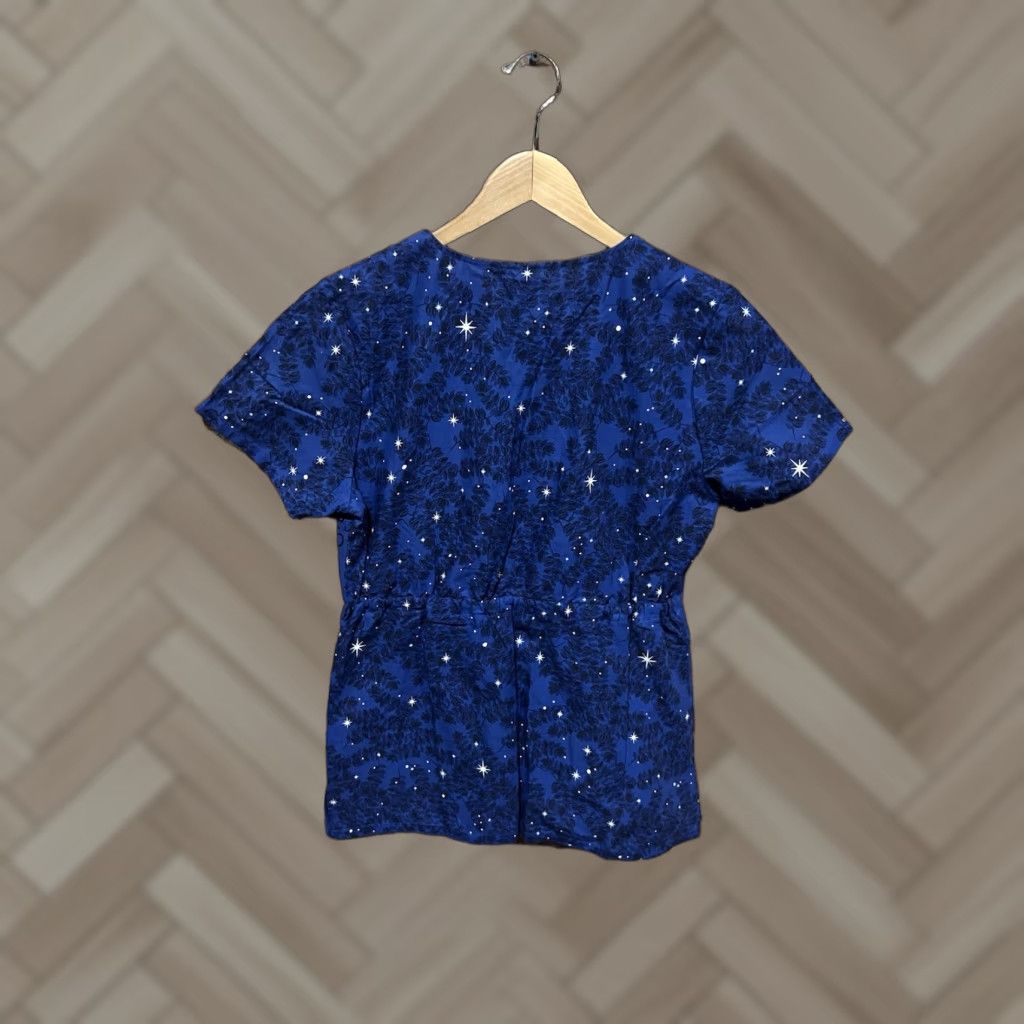 Disney Disney Cinderella Medical Scrub Top Womens Blue Short Sleeve Size S Women 90s? Size S / US 4 / IT 40 - 1 Thumbnail