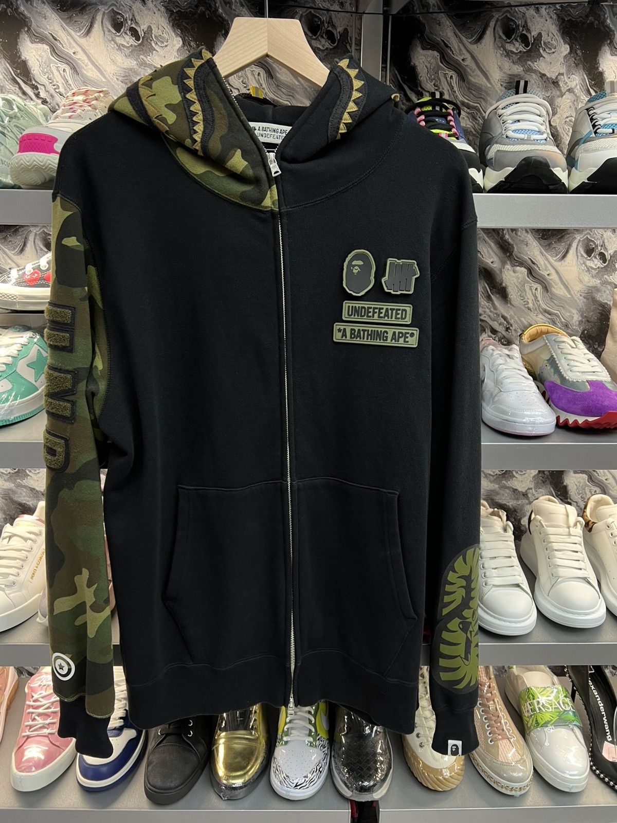 Bape Bape x Undefeated Black Camo Shark Hoodie Size US XXL / EU 58 / 5 - 1 Thumbnail