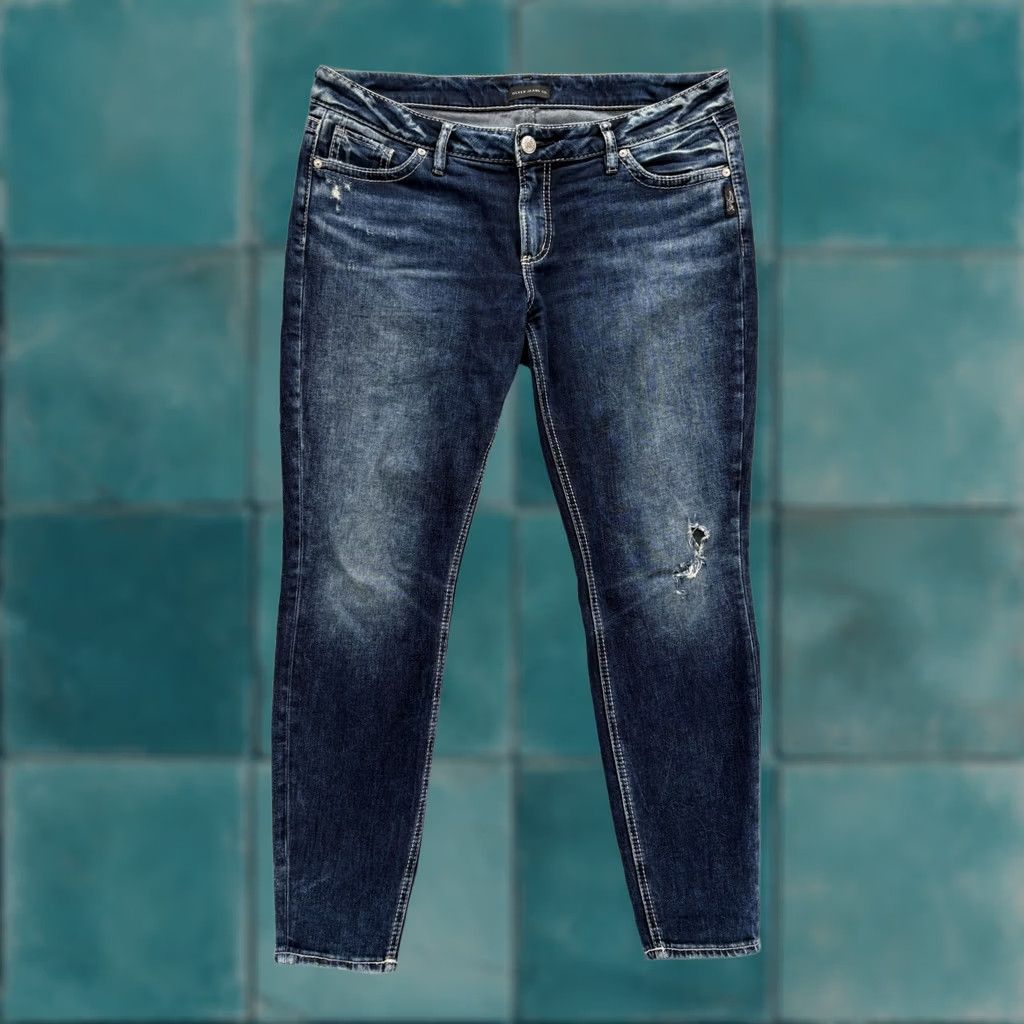 Silver Jeans Co. Silver Jeans Elyse Skinny Womens 31x29 Blue Wash Mid Rise Distressed Grunge Y2K Size 24" / US 00 / IT 34 - 1 Thumbnail