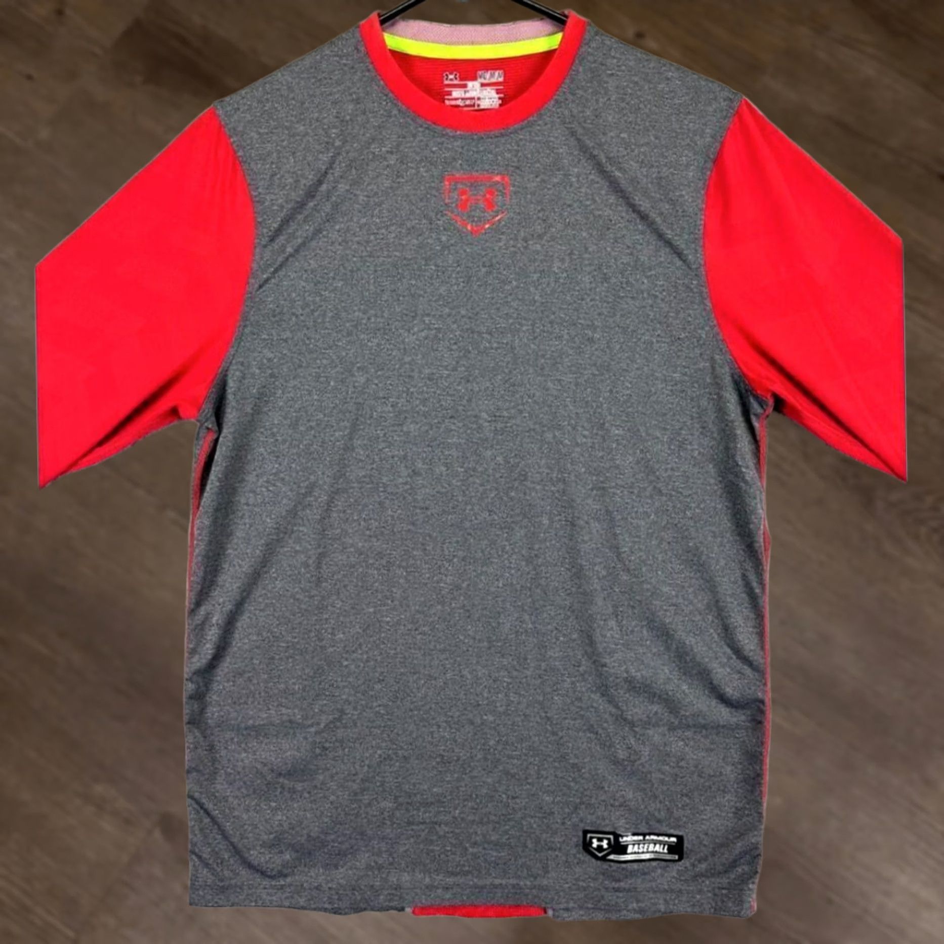 Under Armour Under Armour Shirt Adult Medium Heat Gear Grey Red Baseball Fitted Jersey Mens Size US M / EU 48-50 / 2 - 1 Thumbnail