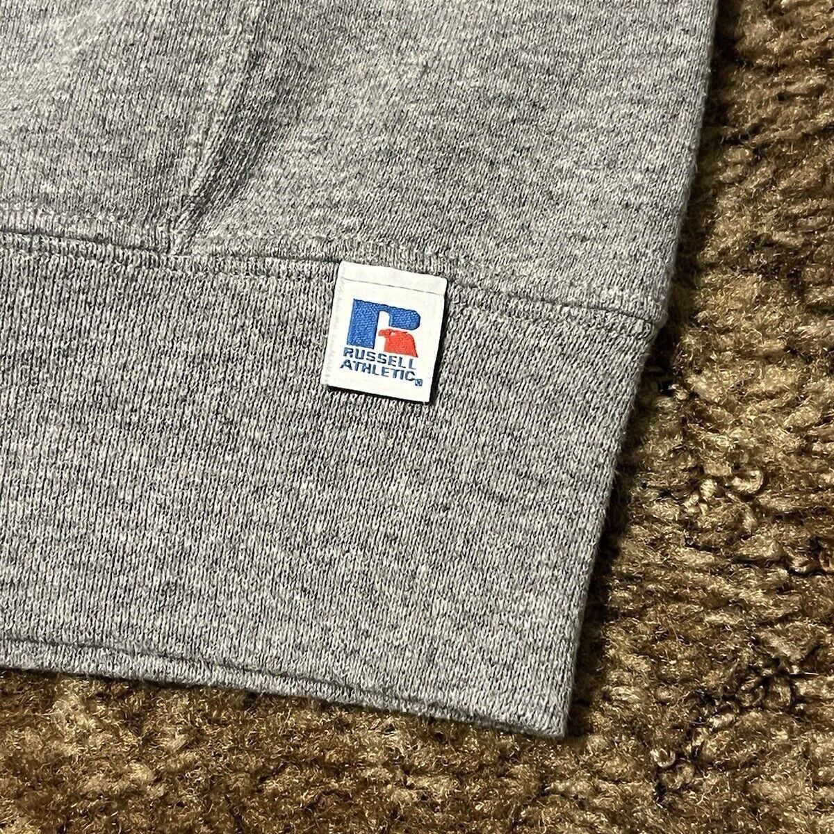 Russell Athletic Russell Athletic Blank Crewneck Sweatshirt Grey XLarge Size US XL / EU 56 / 4 - 4 Thumbnail