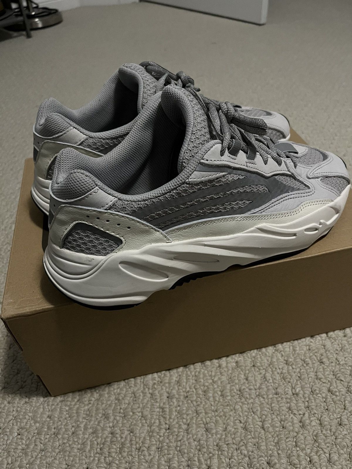 Adidas × Kanye West Yeezy 700 Static Size US 10.5 / EU 43-44 - 5 Thumbnail