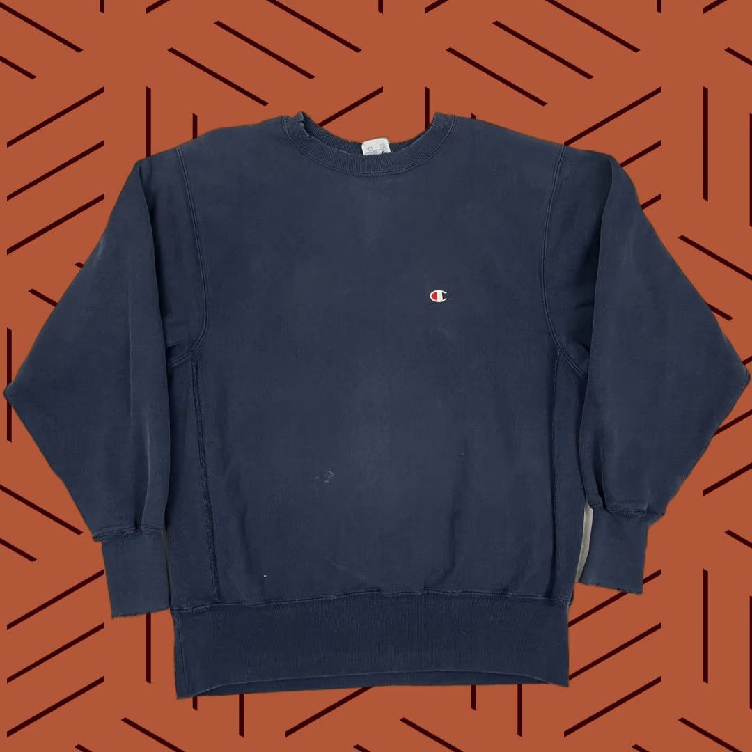 Champion VTG Champion Reverse Weave Sweatshirt Mens Large Blue Faded Distressed Crew Size US L / EU 52-54 / 3 - 1 Thumbnail