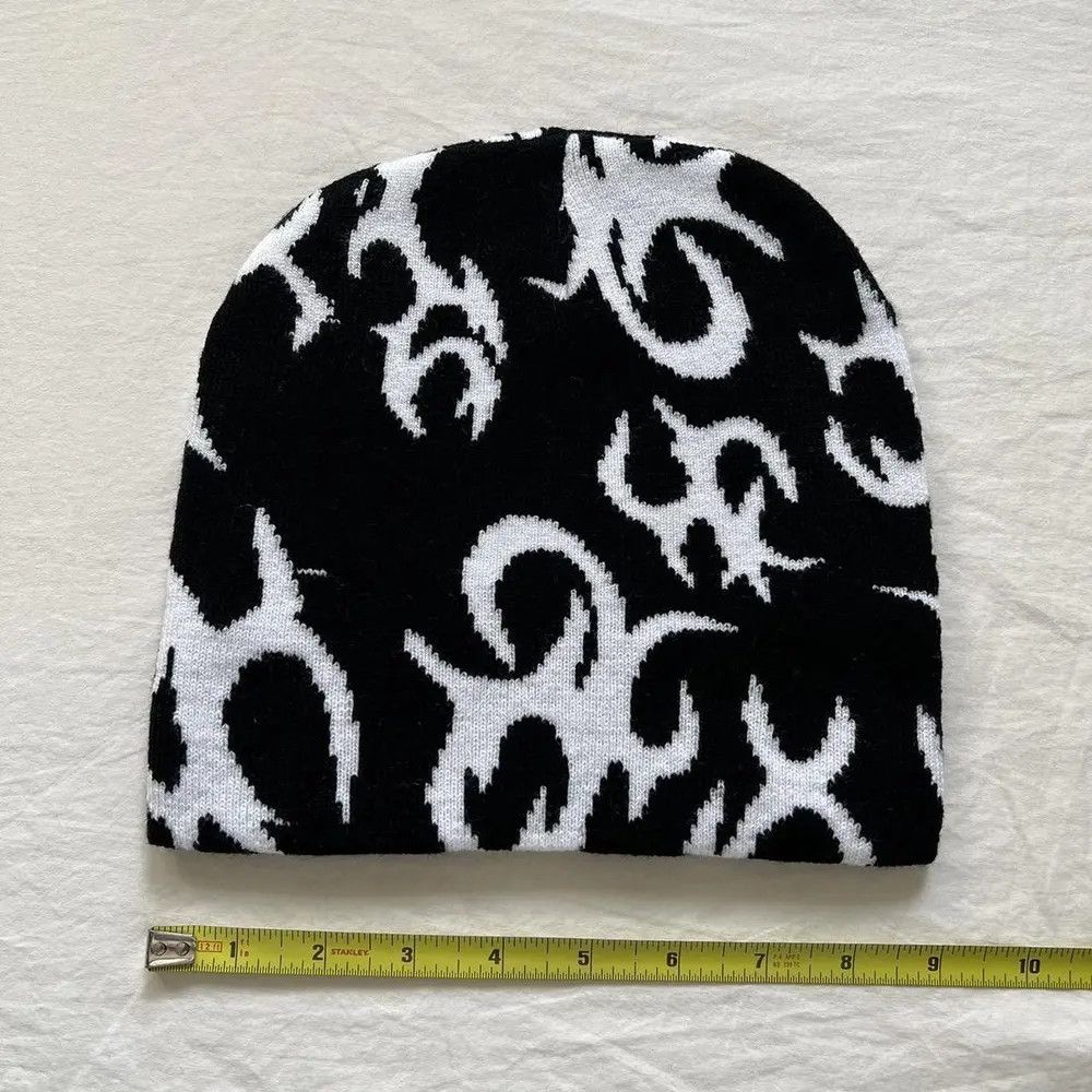 Vintage y2k 2000s grunge punk black white unique fire design beanie Size ONE SIZE - 7 Thumbnail