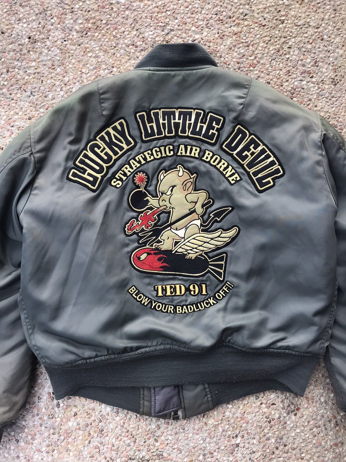 Tedman × Vintage Vintage Ted Man Embroidery Green Army Jacket Size US L / EU 52-54 / 3 - 2 Thumbnail
