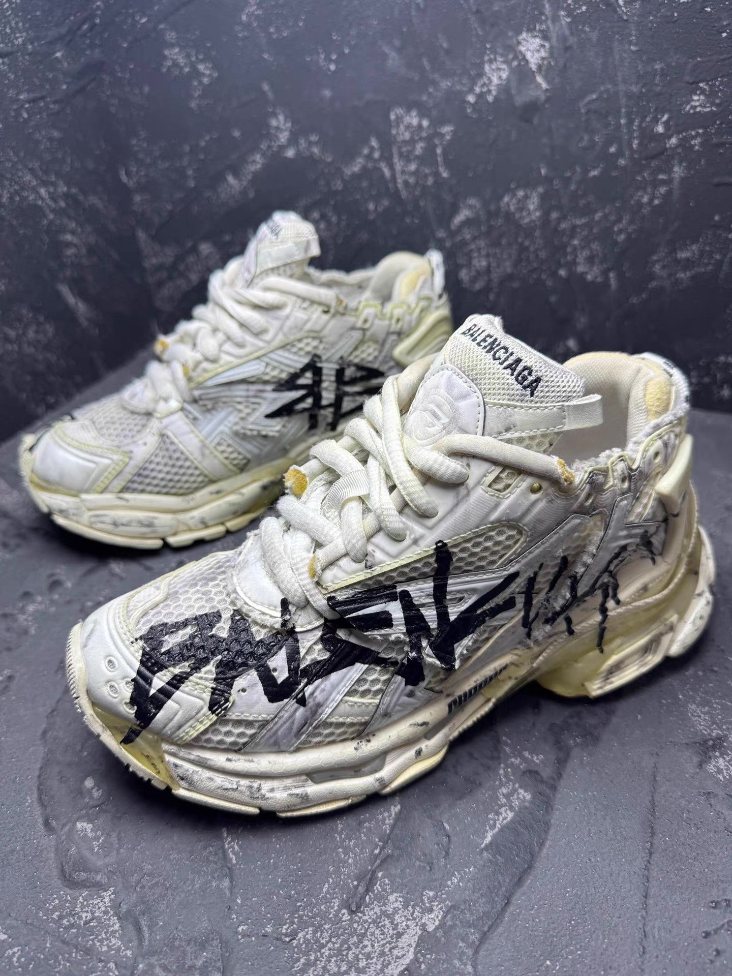 Balenciaga Balenciaga Runner Black & White Graffiti Distressed Q10 Size US 5 / EU 37 - 1 Thumbnail