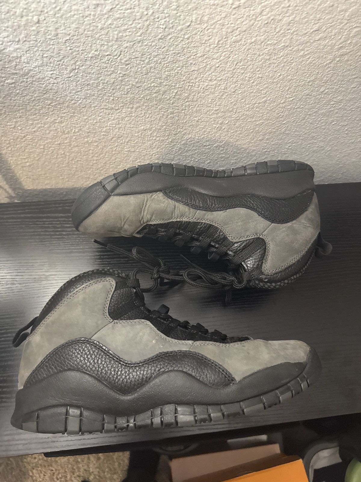 Jordan Brand Air Jordan 10 “Shadow” Size US 10 / EU 43 - 1 Thumbnail