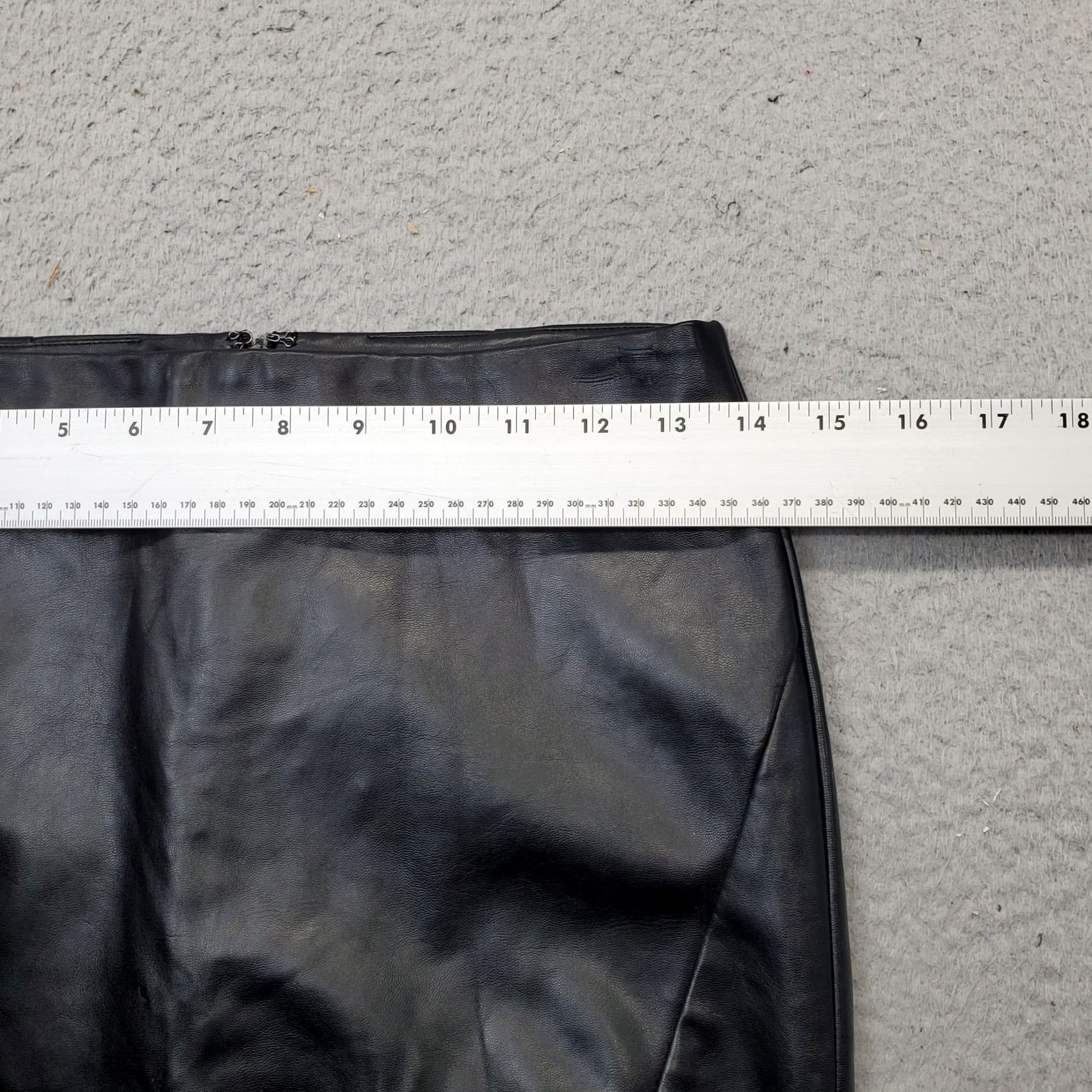 Vintage Romeo & Juliet Couture Pencil Skirt Womens Size S Black Asymmetric Wrap Back Zip Size 28" / US 6 / IT 42 - 4 Thumbnail