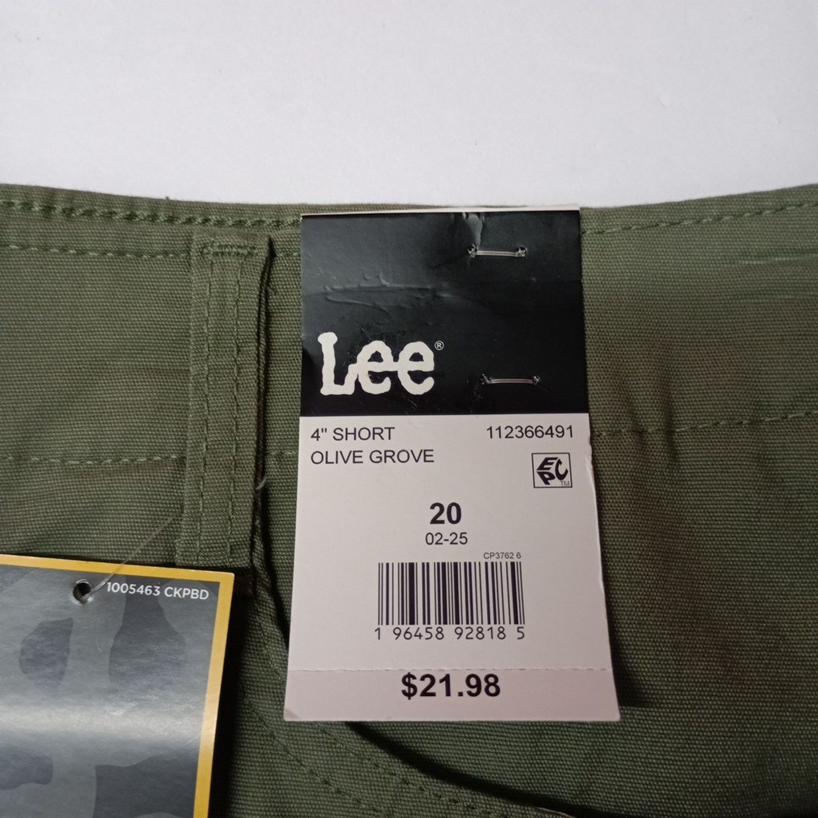 Lee Lee Bermuda Shorts Womens Size 20 Green 4" Inseam Cotton NWT Size 42" / US 20 - 2 Thumbnail