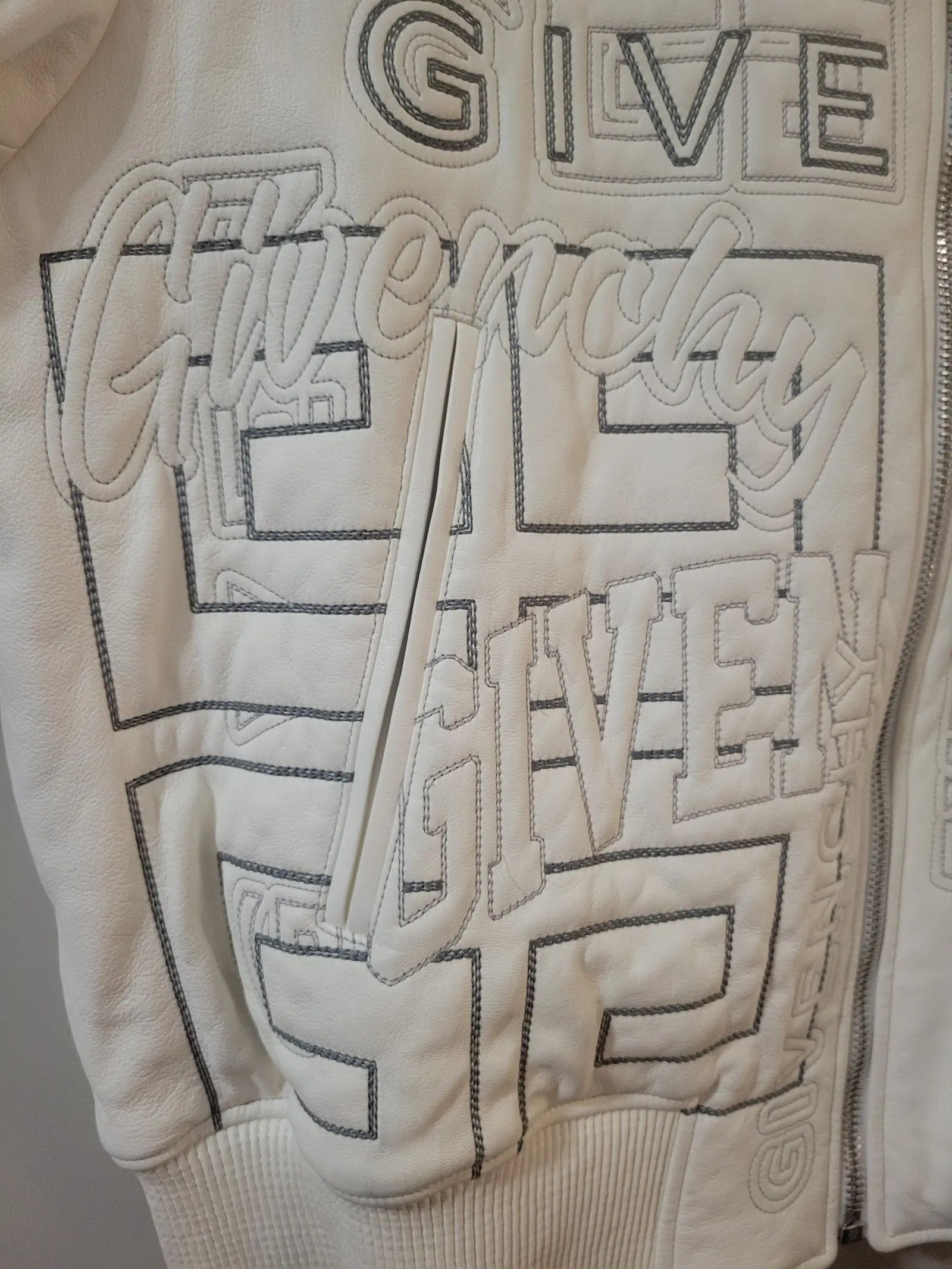 Givenchy Givenchy All Over Embroidered Quilted White Leather Jacket Size US XL / EU 56 / 4 - 4 Thumbnail
