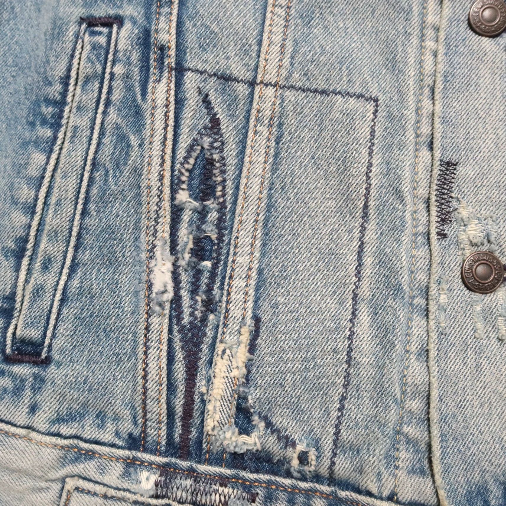 Levi's Levi's Denim Trucker Jacket Type 3 / Jeans Jacket - Light Wash - Size M - Men - Regular - New Sample Size US 31 - 2 Thumbnail