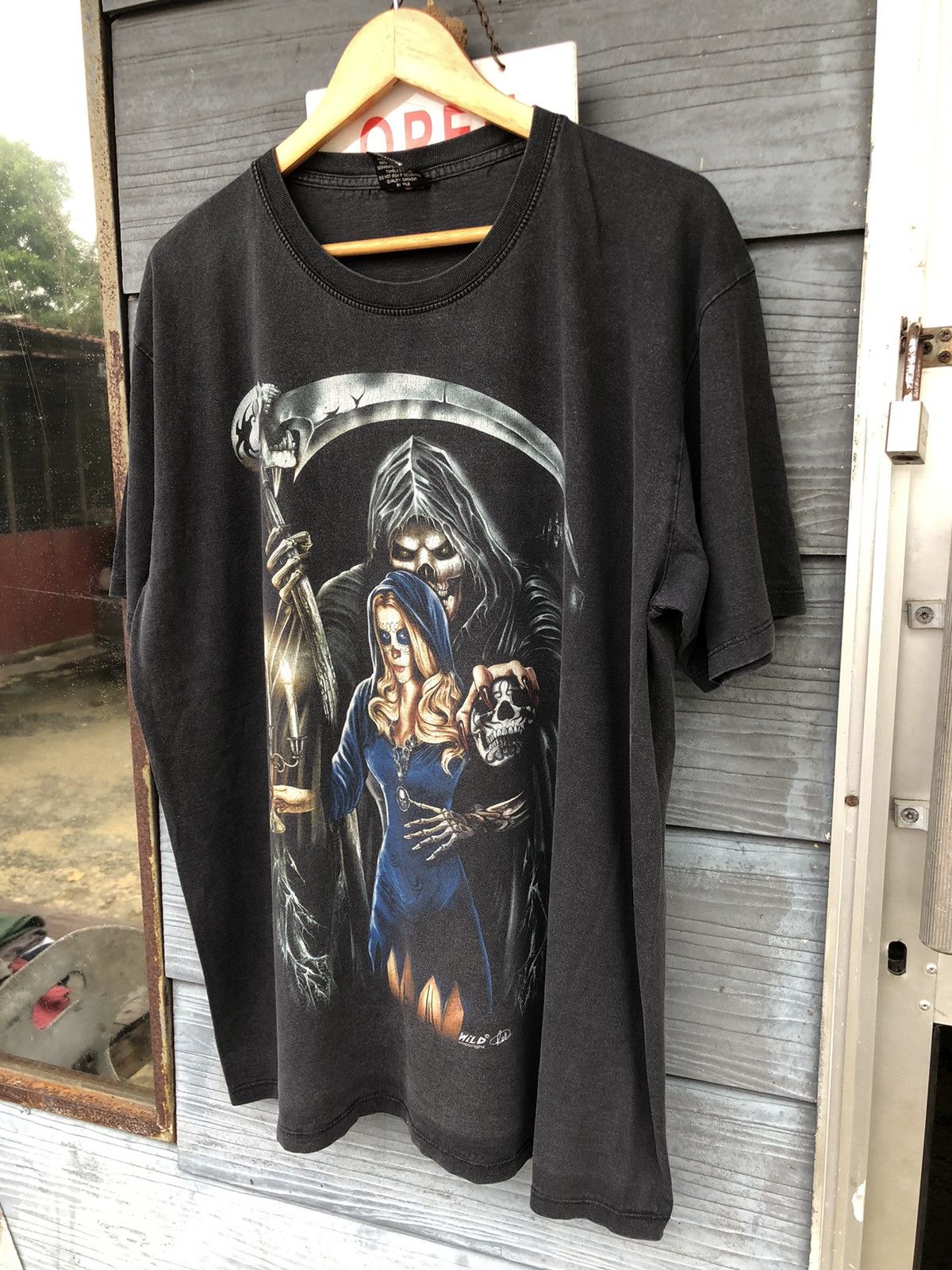 Japanese Brand 💥Vintage Y2K Beauty Sunfaded Wild Grim Reaper Tshirt Size US XL / EU 56 / 4 - 4 Thumbnail