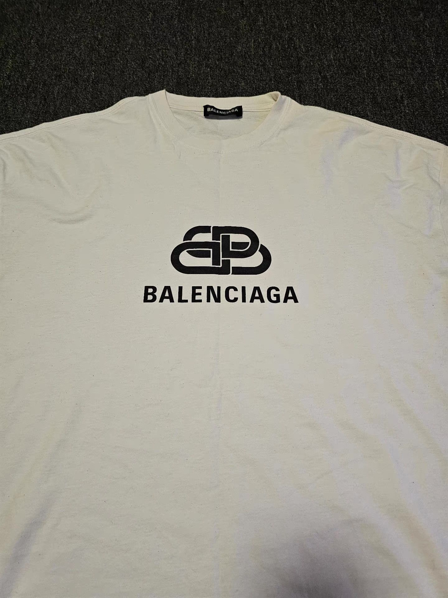 Balenciaga Balenciaga white lock short-sleeve T-shirt, Size US S / EU 44-46 / 1 - 2 Thumbnail