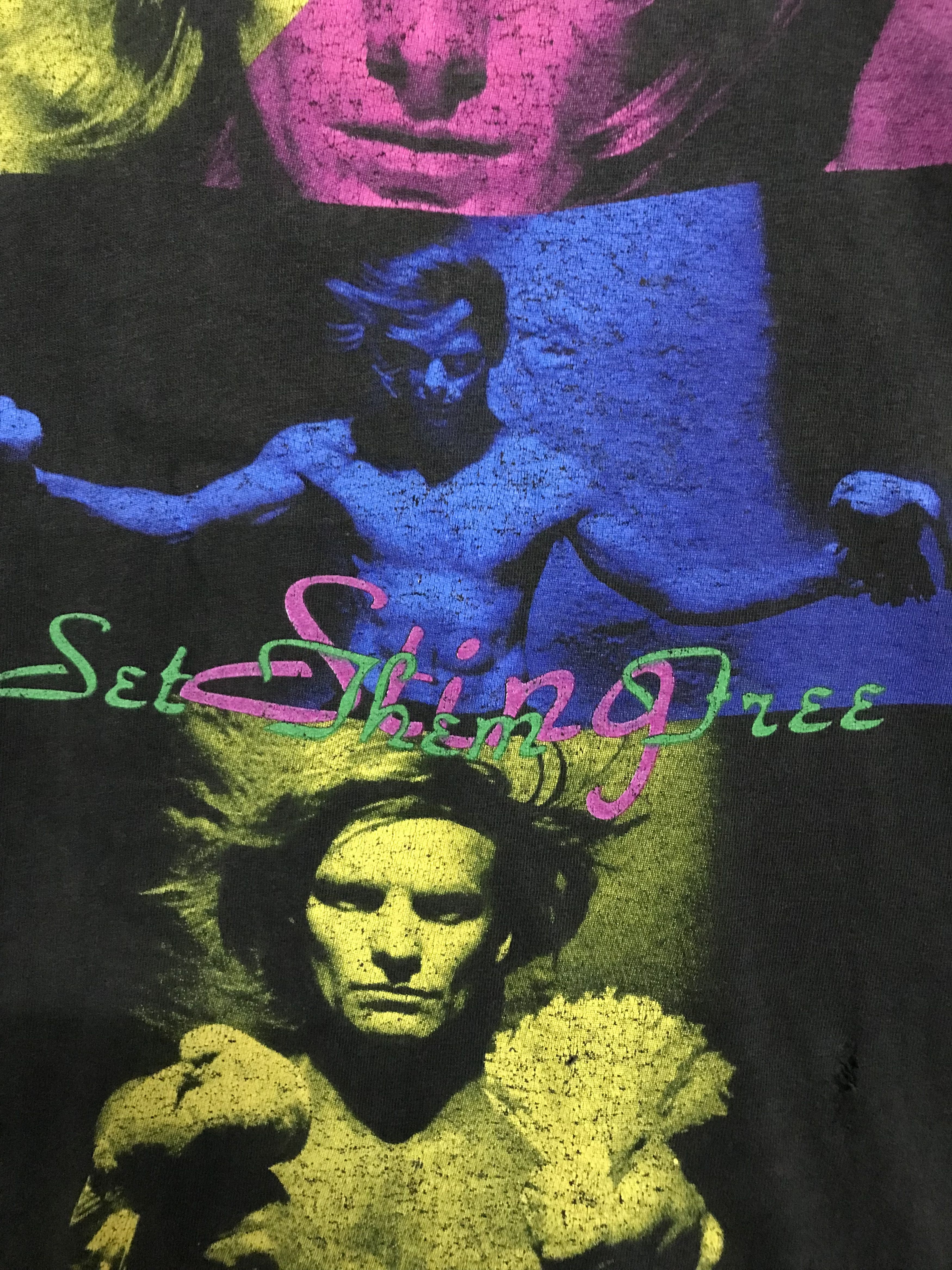 Vintage Vintage Distres Sting Set Them Free Band Tees Size US L / EU 52-54 / 3 - 6 Thumbnail