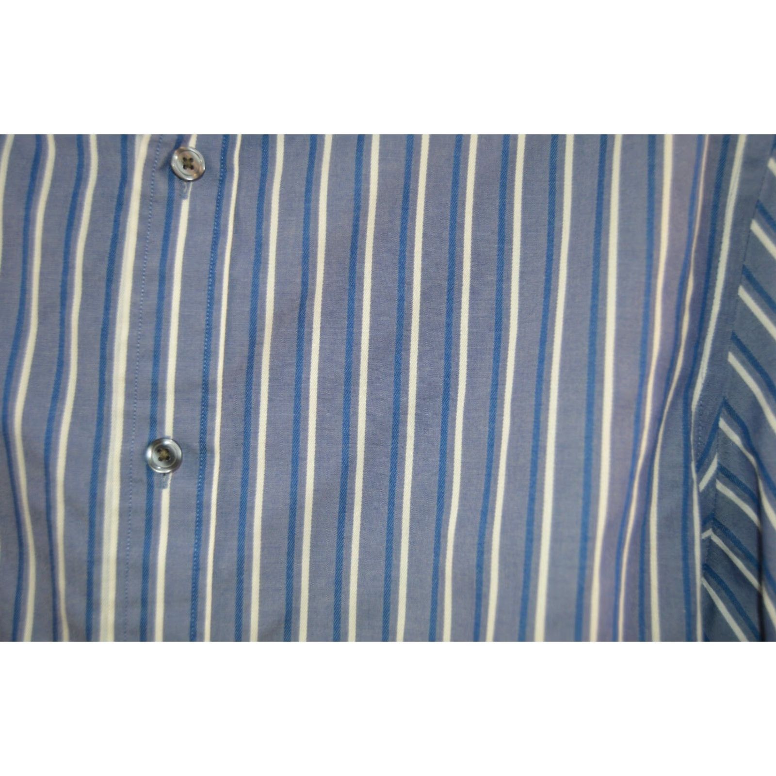 Banana Republic Banana Republic Men's L/S shirt Gray Stripe SZ M Shirt Men Gray Stripe Banana Republic L/S Button-Up Size US M / EU 48-50 / 2 - 3 Thumbnail