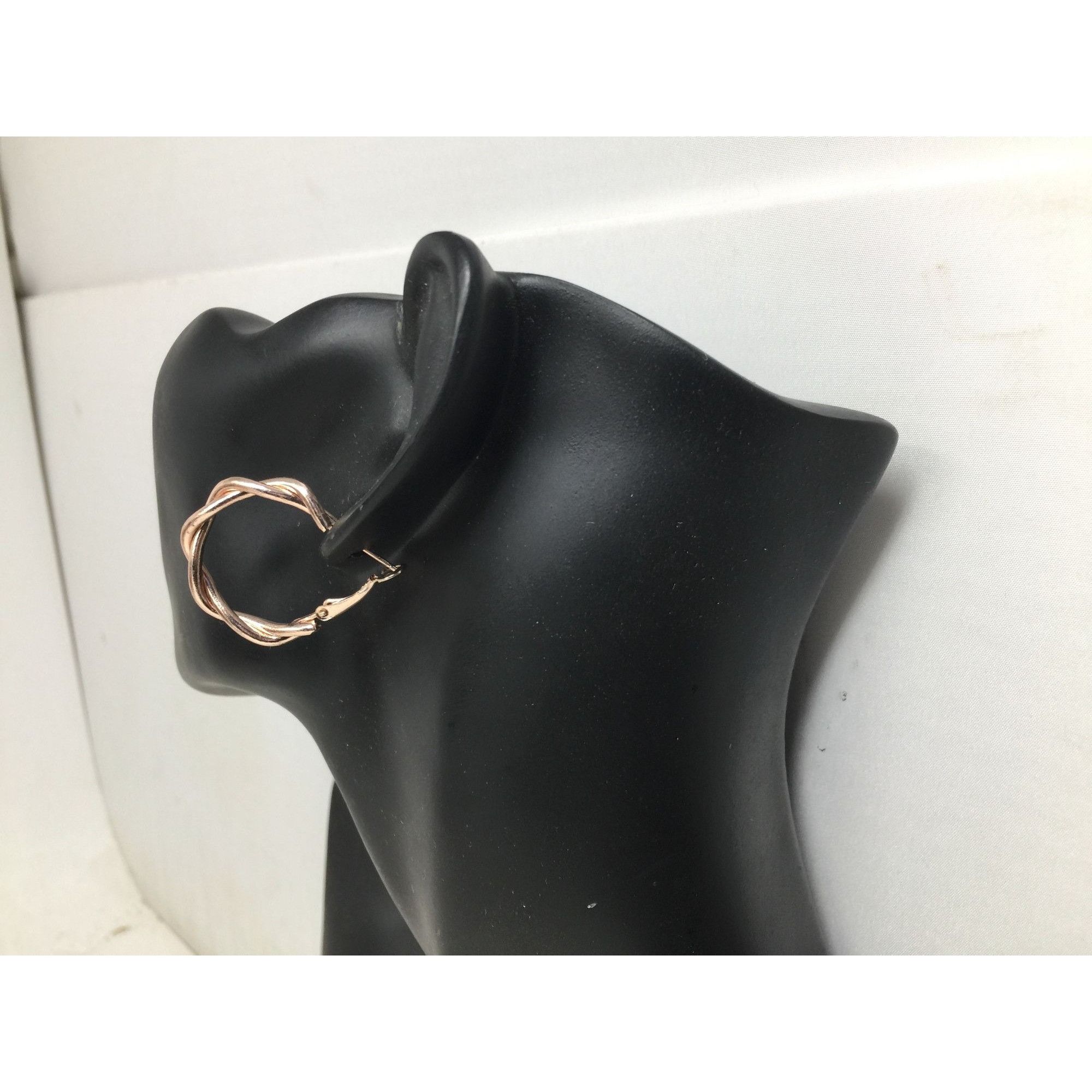 Other Women's Twisted Rose Gold Hoop Earrings Size ONE SIZE - 5 Thumbnail
