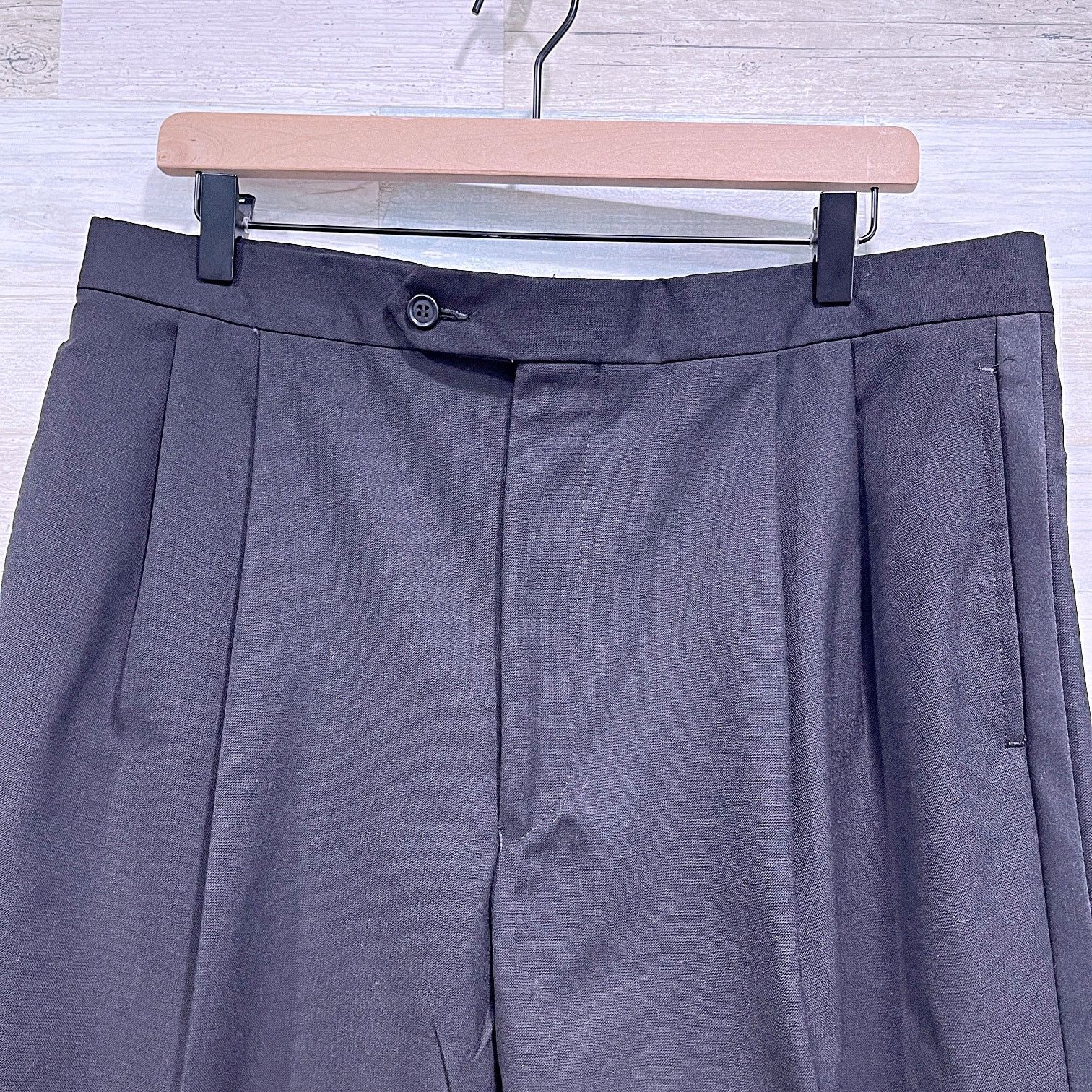 Jos. A. Bank Jos A Bank Tuxedo Suit Black Mens 42R 36W Size 44R - 9 Thumbnail