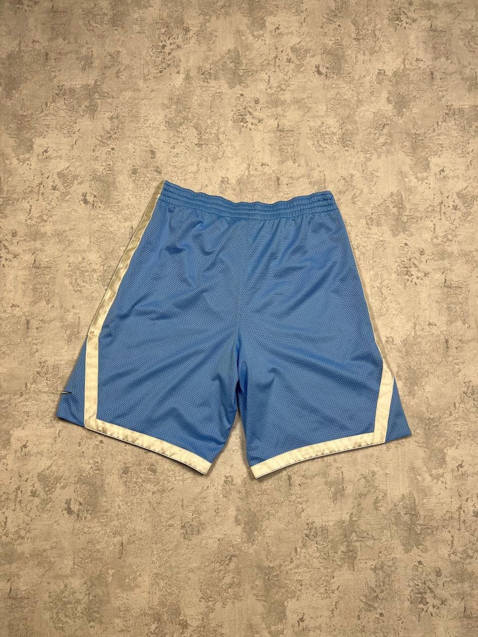 Nike Vintage Nike Shorts Basketball Size US 33 - 8 Thumbnail