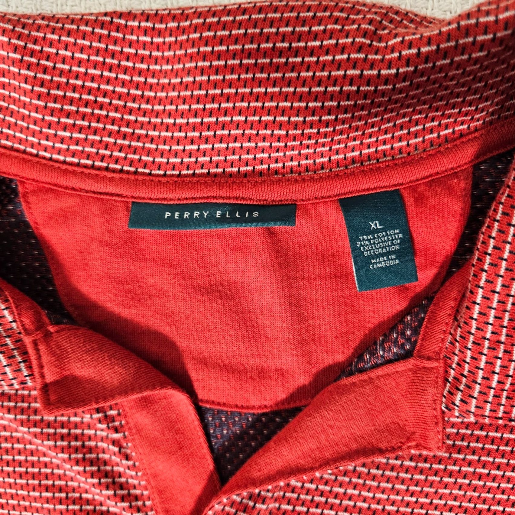Perry Ellis Perry Ellis Polo Men's Adult XL Golf Stretch Red Geometric Short Sleeve Size US XL / EU 56 / 4 - 2 Thumbnail