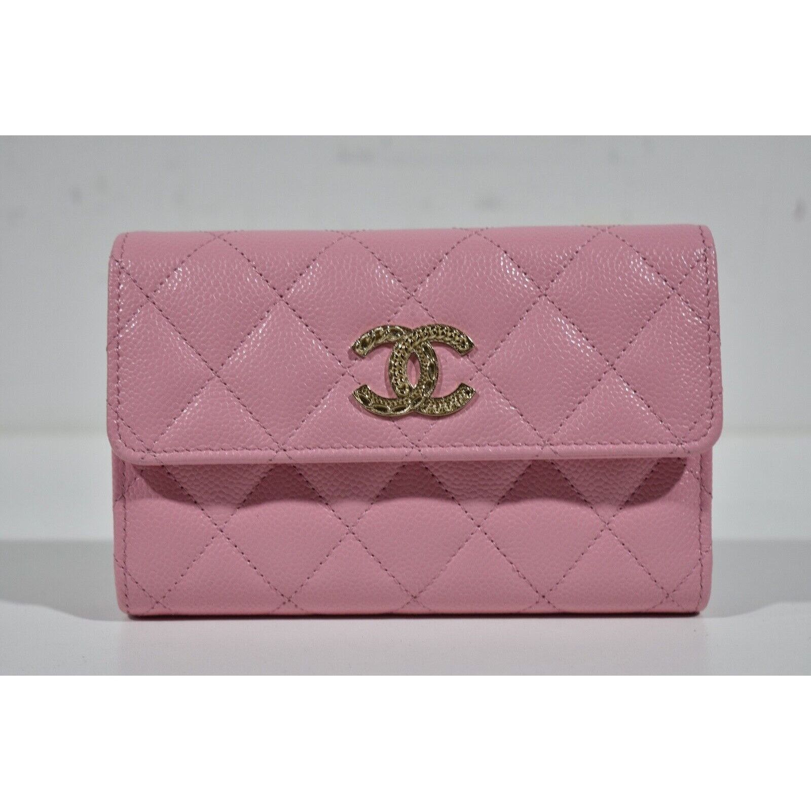 Chanel Chanel Quilted Classic Zipped Snap Button Medium Wallet Size ONE SIZE - 2 Thumbnail