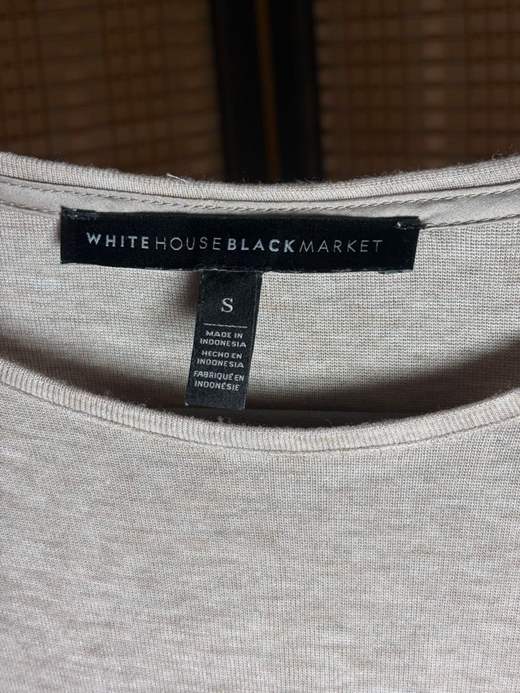 White House Black Market White House Black Market Long Sleeve Oatmeal Heather Tee S Size S / US 4 / IT 40 - 2 Thumbnail