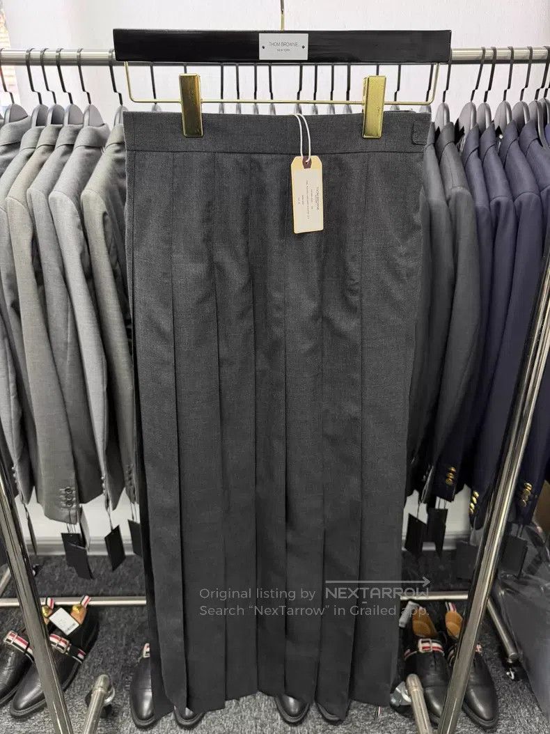 Thom Browne Thom Browne Pleated Skirt Size 24" / US 00 / IT 34 - 1 Thumbnail