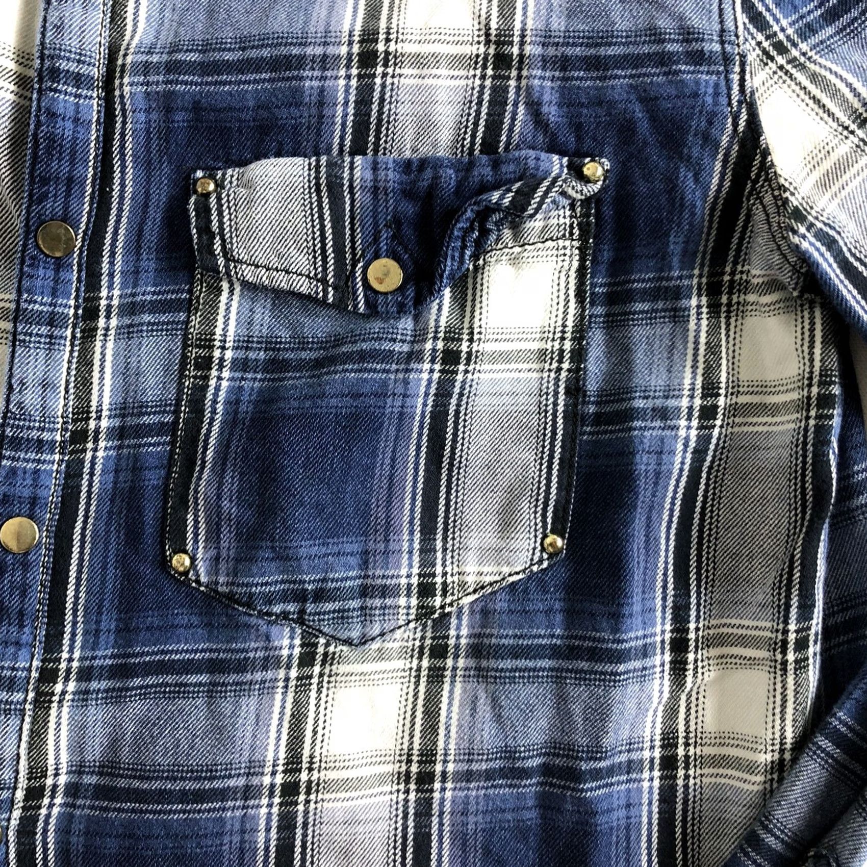 H&M H&M Women's Blue Plaid Denim Snap Button Long Sleeve Shirt Size 10 Size L / US 10 / IT 46 - 4 Thumbnail