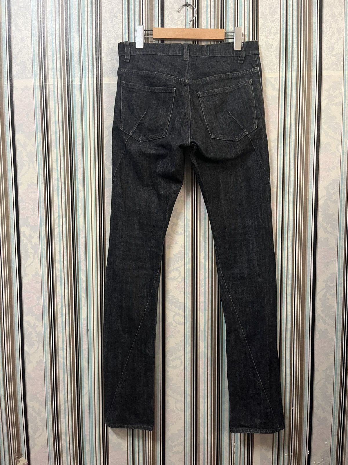 Attachment 1990s straight leg twisted stitching design #I Size US 28 / EU 44 - 1 Thumbnail
