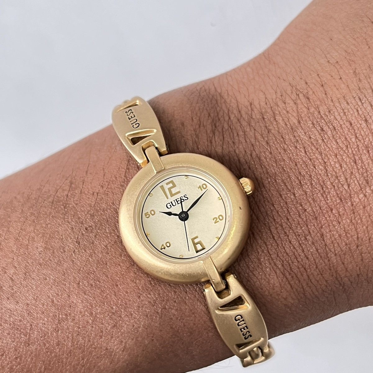 guess ladys watch