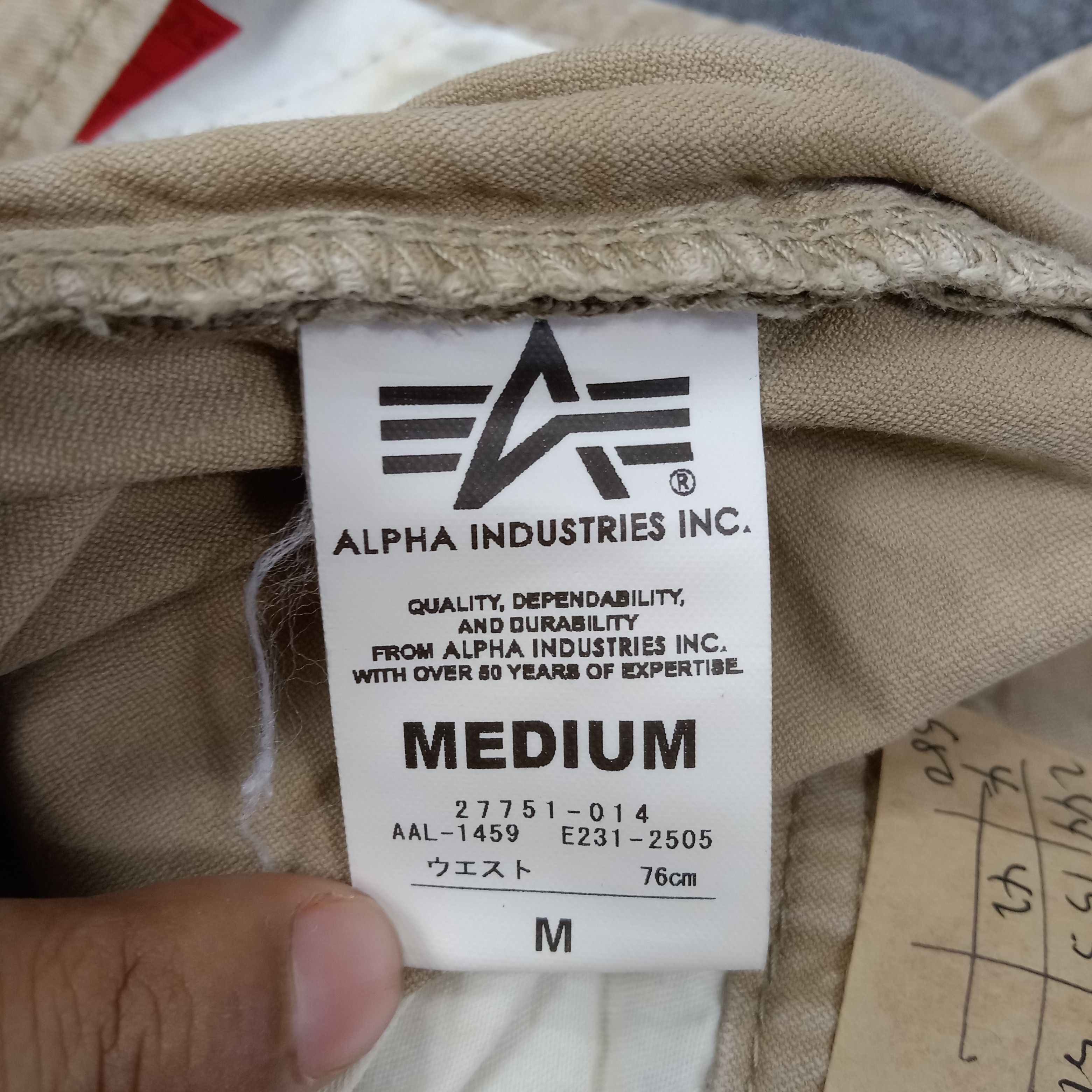 Alpha Industries Alpha Industries American Style Cargo Pants C244N4 Size US 31 - 15 Thumbnail