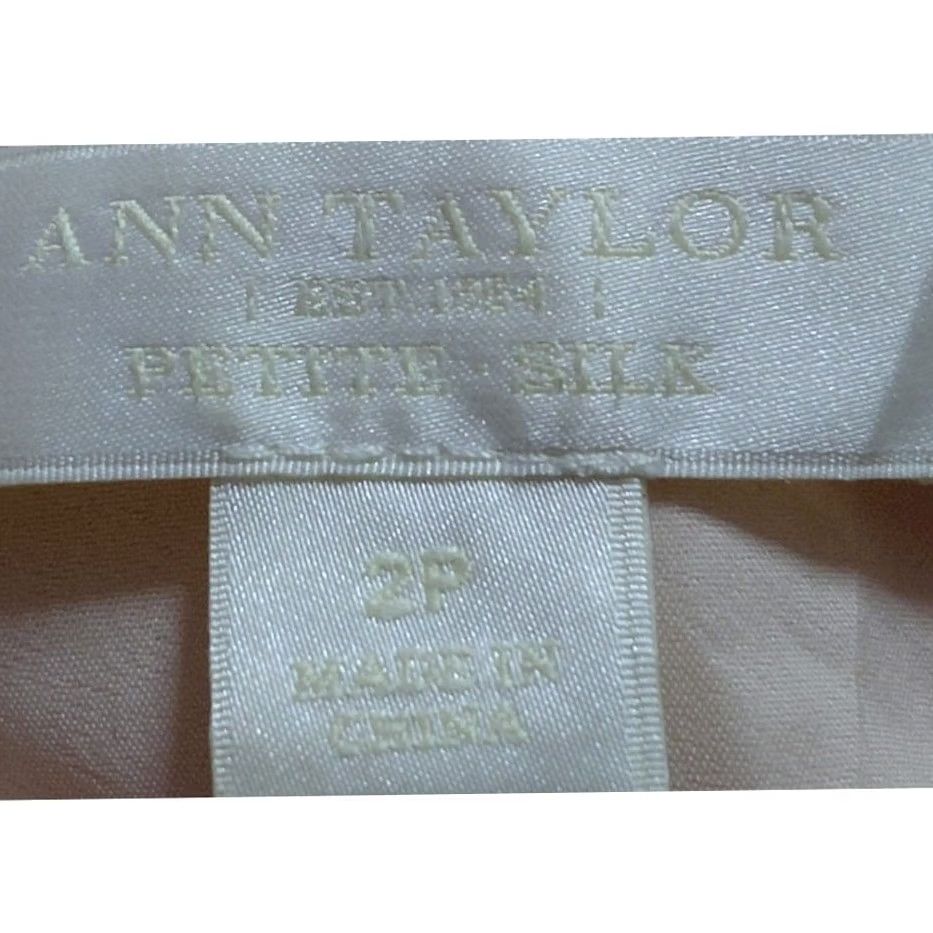 Ann Taylor ANN TAYLOR PETITES Silk One Shoulder Dress Cream Solid Sleeveless Women Size 2P Size XS / US 0-2 / IT 36-38 - 3 Thumbnail