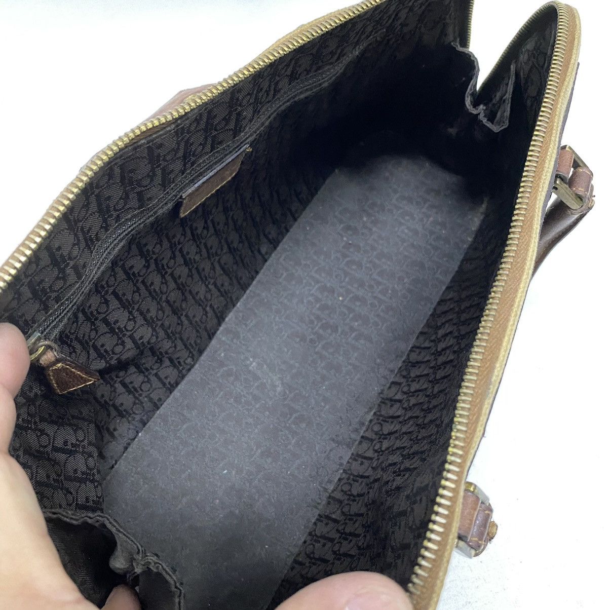 Dior ‼️LASTDROP‼️ CHRISTIAN DIOR VINTAGE STREET CHIC UPTOWN BAG Size ONE SIZE - 8 Thumbnail