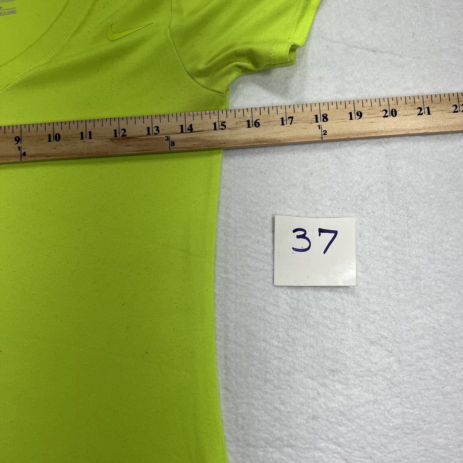 Nike Nike XS Athletic Cut Neon Yellow V Neck Short Sleeve T Shirt Size XS / US 0-2 / IT 36-38 - 7 Thumbnail